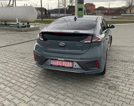 Хендай Ioniq Electric, объемом двигателя 0 л и пробегом 45 тыс. км за 22499 $, фото 4 на Automoto.ua