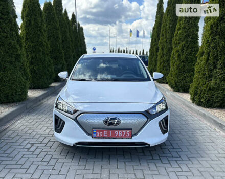 Хендай Ioniq Electric, объемом двигателя 0 л и пробегом 106 тыс. км за 15950 $, фото 4 на Automoto.ua