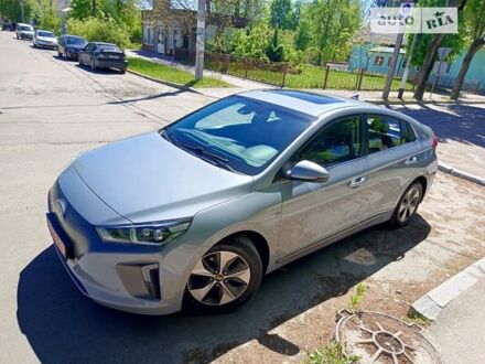 Хендай Ioniq Electric, объемом двигателя 0 л и пробегом 125 тыс. км за 13800 $, фото 1 на Automoto.ua