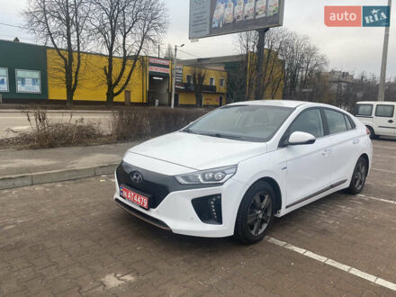 Хендай Ioniq Electric, объемом двигателя 0 л и пробегом 104 тыс. км за 16500 $, фото 1 на Automoto.ua