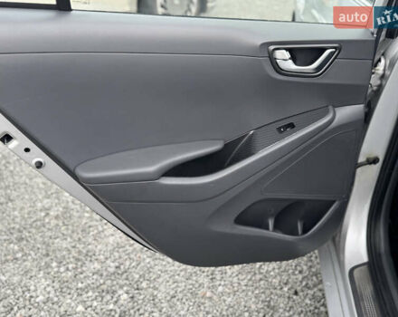 Хендай Ioniq Electric 2016 в Ровно на Automoto.ua Серый Хендай Ioniq Electric, объемом двигателя 0 л и пробегом 123 тыс. км за 12800 $, фото 18 на Automoto.ua