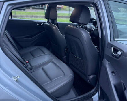 Хендай Ioniq Electric 2016 в Радехове на Automoto.ua Серый Хендай Ioniq Electric, объемом двигателя 0 л и пробегом 133 тыс. км за 12000 $, фото 10 на Automoto.ua