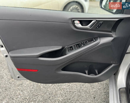 Хендай Ioniq Electric 2016 в Ровно на Automoto.ua Серый Хендай Ioniq Electric, объемом двигателя 0 л и пробегом 123 тыс. км за 12800 $, фото 9 на Automoto.ua