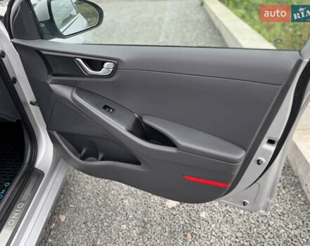 Хендай Ioniq Electric 2016 в Ровно на Automoto.ua Серый Хендай Ioniq Electric, объемом двигателя 0 л и пробегом 123 тыс. км за 12800 $, фото 25 на Automoto.ua