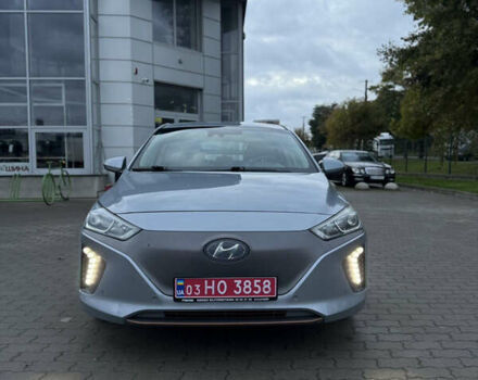 Хендай Ioniq Electric 2016 в Радехове на Automoto.ua Серый Хендай Ioniq Electric, объемом двигателя 0 л и пробегом 133 тыс. км за 12000 $, фото 1 на Automoto.ua