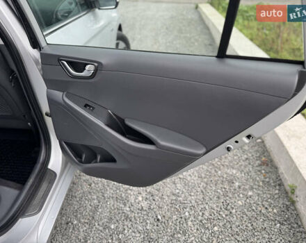 Хендай Ioniq Electric 2016 в Ровно на Automoto.ua Серый Хендай Ioniq Electric, объемом двигателя 0 л и пробегом 123 тыс. км за 12800 $, фото 23 на Automoto.ua