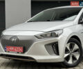 Серый Хендай Ioniq Electric, объемом двигателя 0 л и пробегом 127 тыс. км за 10999 $, фото 13 на Automoto.ua