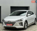 Серый Хендай Ioniq Electric, объемом двигателя 0 л и пробегом 127 тыс. км за 10999 $, фото 37 на Automoto.ua