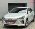 Серый Хендай Ioniq Electric, объемом двигателя 0 л и пробегом 127 тыс. км за 10999 $, фото 38 на Automoto.ua