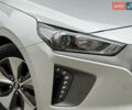 Серый Хендай Ioniq Electric, объемом двигателя 0 л и пробегом 127 тыс. км за 10999 $, фото 9 на Automoto.ua