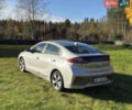 Серый Хендай Ioniq Electric, объемом двигателя 0 л и пробегом 102 тыс. км за 12500 $, фото 3 на Automoto.ua