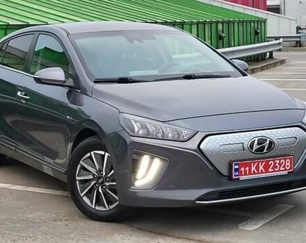 Сірий Хендай Ioniq Electric, об'ємом двигуна 0 л та пробігом 88 тис. км за 17000 $, фото 6 на Automoto.ua