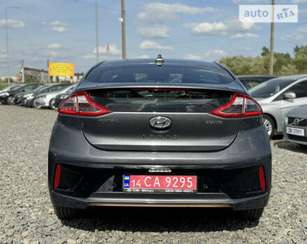 Сірий Хендай Ioniq Electric, об'ємом двигуна 0 л та пробігом 131 тис. км за 13900 $, фото 29 на Automoto.ua