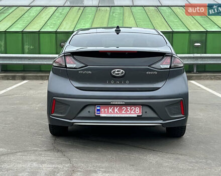 Сірий Хендай Ioniq Electric, об'ємом двигуна 0 л та пробігом 88 тис. км за 17000 $, фото 4 на Automoto.ua