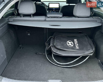 Сірий Хендай Ioniq Electric, об'ємом двигуна 0 л та пробігом 88 тис. км за 17000 $, фото 27 на Automoto.ua