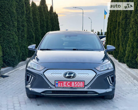 Сірий Хендай Ioniq Electric, об'ємом двигуна 0 л та пробігом 99 тис. км за 16900 $, фото 1 на Automoto.ua