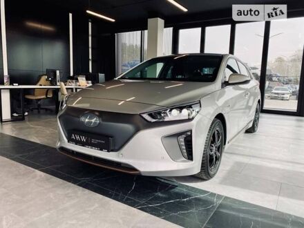 Серый Хендай Ioniq Electric, объемом двигателя 0 л и пробегом 100 тыс. км за 14500 $, фото 1 на Automoto.ua