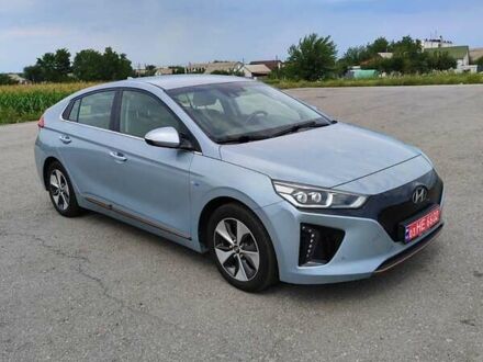 Сірий Хендай Ioniq Electric, об'ємом двигуна 0 л та пробігом 81 тис. км за 13899 $, фото 1 на Automoto.ua
