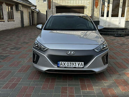 Хендай Ioniq Electric 2019 в Харькове на Automoto.ua Серый Хендай Ioniq Electric, объемом двигателя 0 л и пробегом 14 тыс. км за 25500 $, фото 1 на Automoto.ua