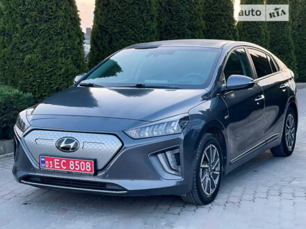 Серый Хендай Ioniq Electric, объемом двигателя 0 л и пробегом 99 тыс. км за 16500 $, фото 1 на Automoto.ua