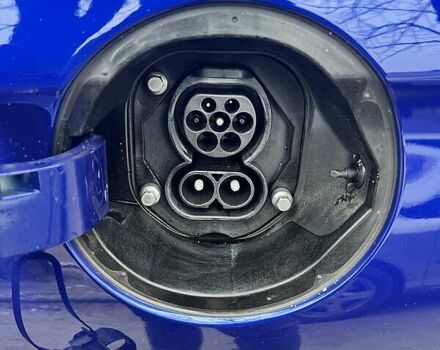 Синий Хендай Ioniq Electric, объемом двигателя 0 л и пробегом 14 тыс. км за 25500 $, фото 11 на Automoto.ua