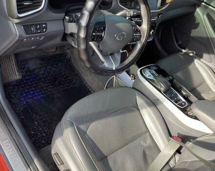 Оранжевый Хендай Ioniq Electric, объемом двигателя 0 л и пробегом 212 тыс. км за 11700 $, фото 5 на Automoto.ua