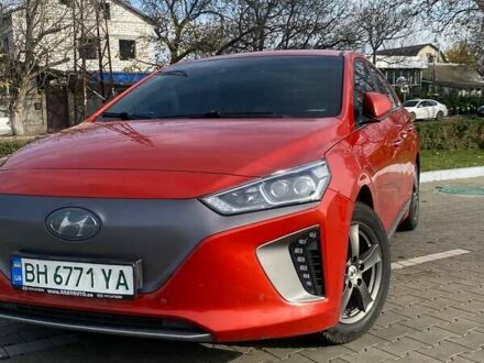 Оранжевый Хендай Ioniq Electric, объемом двигателя 0 л и пробегом 212 тыс. км за 11700 $, фото 1 на Automoto.ua