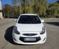 Белый Хендай ix20, объемом двигателя 1.4 л и пробегом 171 тыс. км за 6700 $, фото 1 на Automoto.ua