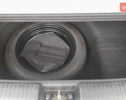 Белый Хендай ix20, объемом двигателя 1.6 л и пробегом 265 тыс. км за 8950 $, фото 36 на Automoto.ua