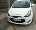 Белый Хендай ix20, объемом двигателя 1.4 л и пробегом 134 тыс. км за 6500 $, фото 1 на Automoto.ua