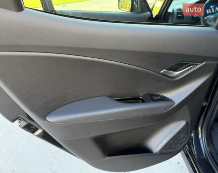 Черный Хендай ix20, объемом двигателя 1.6 л и пробегом 176 тыс. км за 10500 $, фото 20 на Automoto.ua