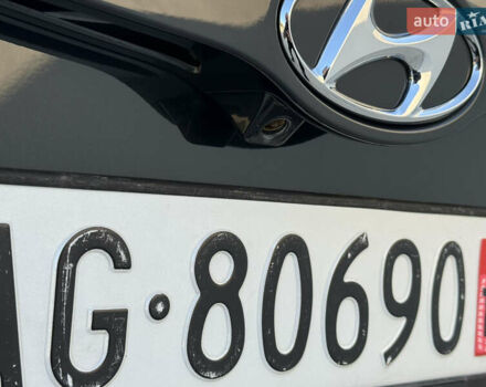 Черный Хендай ix20, объемом двигателя 1.6 л и пробегом 176 тыс. км за 10500 $, фото 29 на Automoto.ua