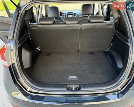 Черный Хендай ix20, объемом двигателя 1.6 л и пробегом 176 тыс. км за 10500 $, фото 30 на Automoto.ua