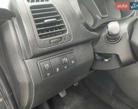 Чорний Хендай ix20, об'ємом двигуна 1.4 л та пробігом 222 тис. км за 6500 $, фото 16 на Automoto.ua