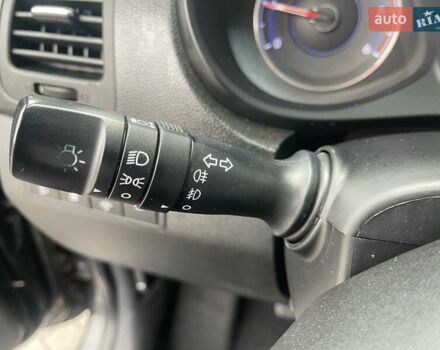 Чорний Хендай ix20, об'ємом двигуна 1.4 л та пробігом 222 тис. км за 6500 $, фото 5 на Automoto.ua