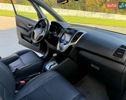 Черный Хендай ix20, объемом двигателя 1.6 л и пробегом 176 тыс. км за 11500 $, фото 29 на Automoto.ua