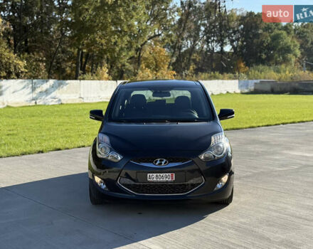 Черный Хендай ix20, объемом двигателя 1.6 л и пробегом 176 тыс. км за 10500 $, фото 1 на Automoto.ua