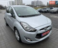 Серый Хендай ix20, объемом двигателя 1.6 л и пробегом 138 тыс. км за 10150 $, фото 2 на Automoto.ua