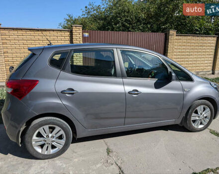 Серый Хендай ix20, объемом двигателя 1.6 л и пробегом 167 тыс. км за 10700 $, фото 2 на Automoto.ua