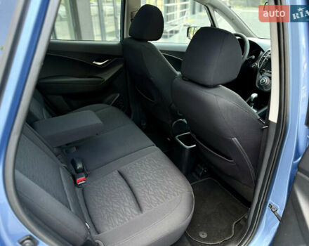 Синий Хендай ix20, объемом двигателя 1.6 л и пробегом 105 тыс. км за 11500 $, фото 48 на Automoto.ua