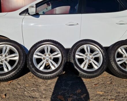 Белый Хендай их35, объемом двигателя 2 л и пробегом 226 тыс. км за 10300 $, фото 7 на Automoto.ua