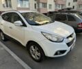 Белый Хендай их35, объемом двигателя 2 л и пробегом 123 тыс. км за 12300 $, фото 2 на Automoto.ua