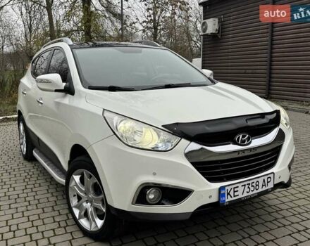 Белый Хендай их35, объемом двигателя 2.36 л и пробегом 111 тыс. км за 11999 $, фото 2 на Automoto.ua