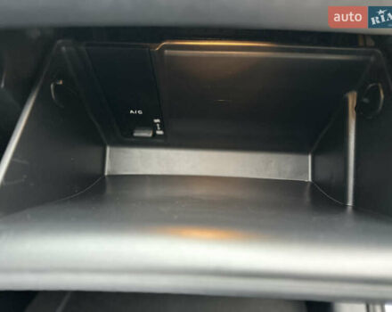 Белый Хендай их35, объемом двигателя 2 л и пробегом 218 тыс. км за 10400 $, фото 40 на Automoto.ua