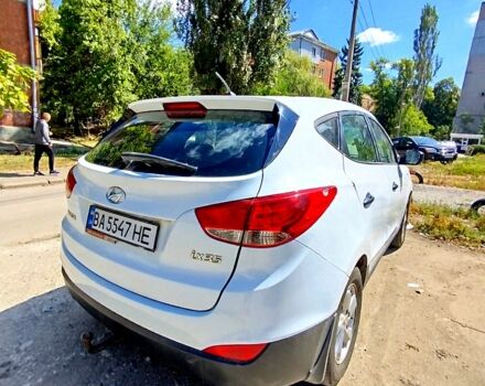 Білий Хендай іх35, об'ємом двигуна 2 л та пробігом 200 тис. км за 4900 $, фото 2 на Automoto.ua