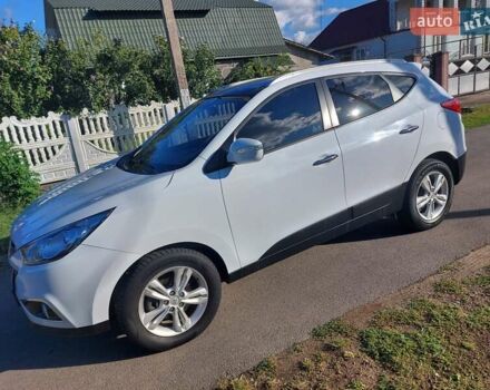 Белый Хендай их35, объемом двигателя 2 л и пробегом 172 тыс. км за 12200 $, фото 8 на Automoto.ua