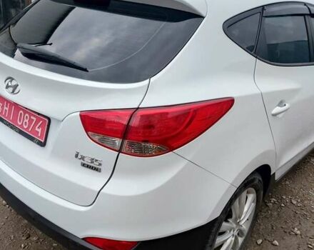 Білий Хендай іх35, об'ємом двигуна 2 л та пробігом 200 тис. км за 10800 $, фото 11 на Automoto.ua
