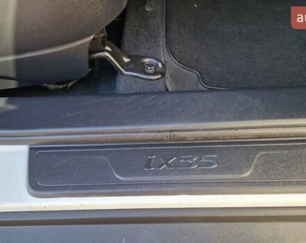 Белый Хендай их35, объемом двигателя 2 л и пробегом 226 тыс. км за 10300 $, фото 19 на Automoto.ua