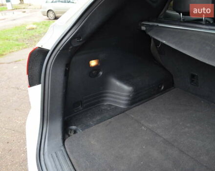 Белый Хендай их35, объемом двигателя 2.36 л и пробегом 202 тыс. км за 11300 $, фото 26 на Automoto.ua