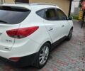 Белый Хендай их35, объемом двигателя 2.4 л и пробегом 205 тыс. км за 12500 $, фото 4 на Automoto.ua